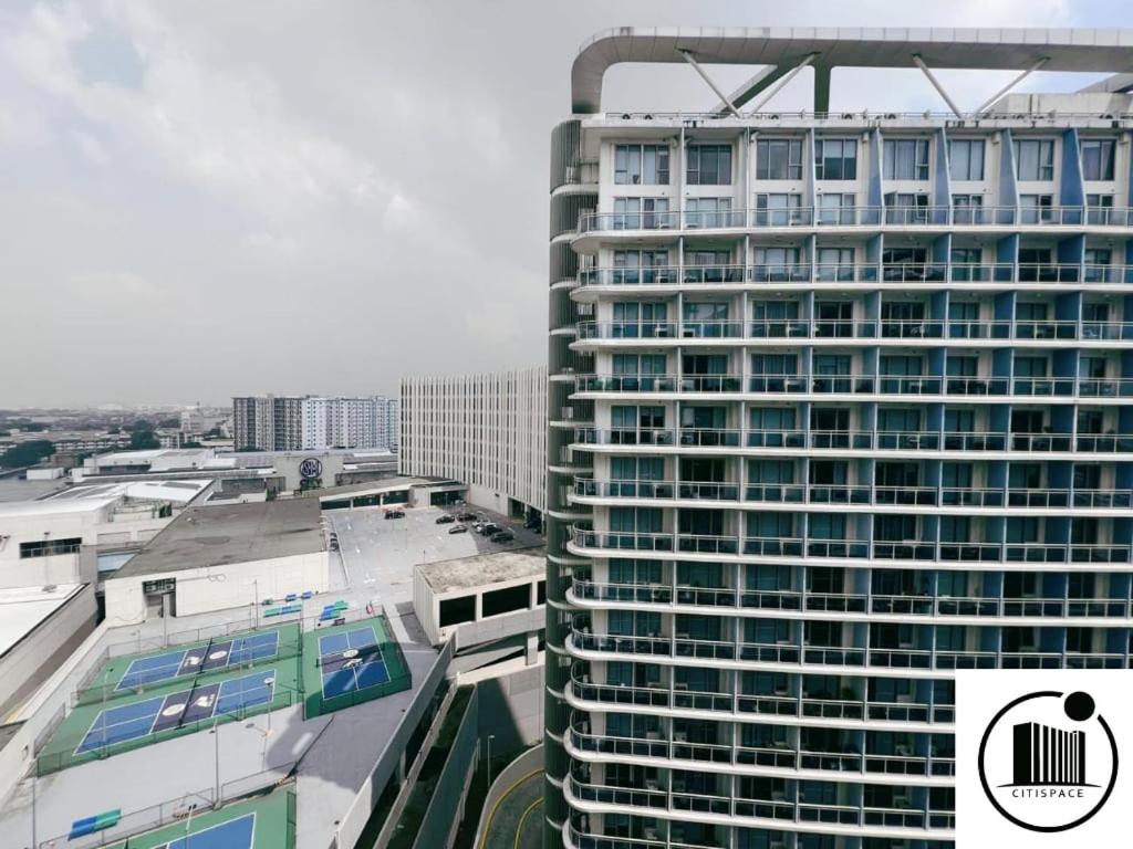 Citispace 1BR Condotel Suite at Azure Urban Resort Near Airport #AZ01A, Metro Manila