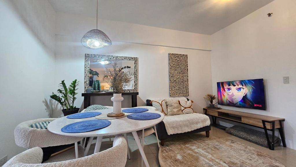 The Cloud-Breeze Dual- Suite