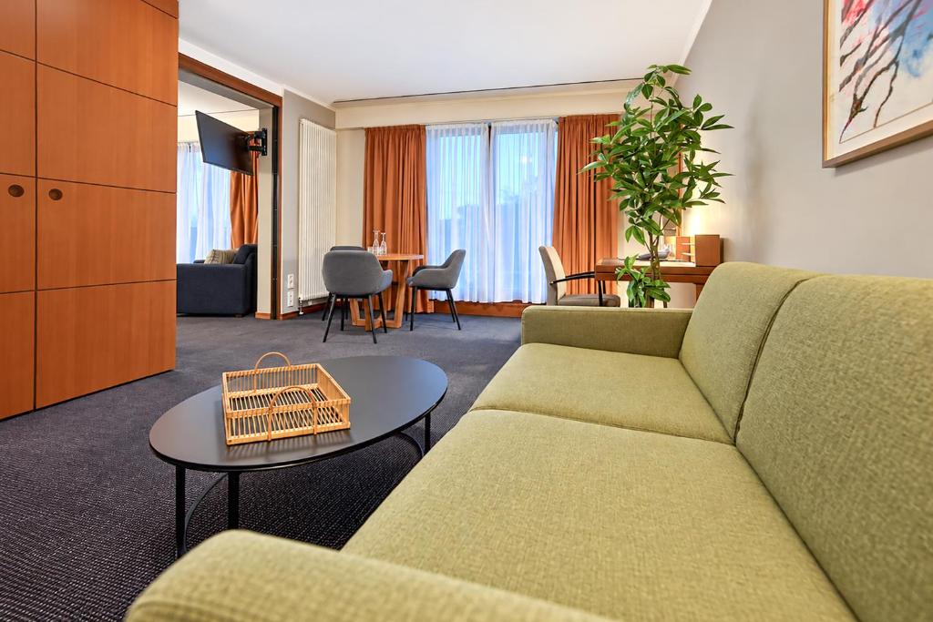 Seminaris Avendi Hotel Potsdam - Tap to explore photos