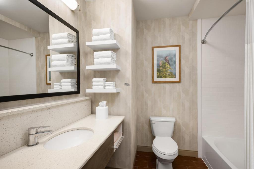 Hampton Inn & Suites by Hilton Deland Room Type - Queen Room with Two Queen Beds - Non-Smoking