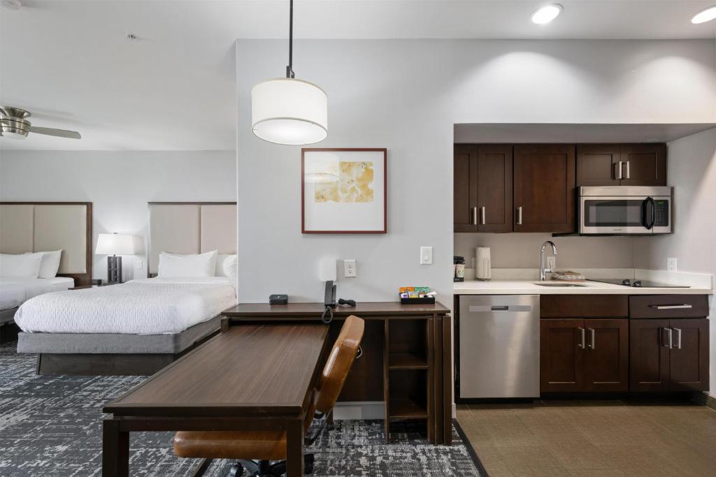 Homewood Suites By Hilton New Braunfels Room Type - Queen Studio with Two Queen Beds - Non-Smoking