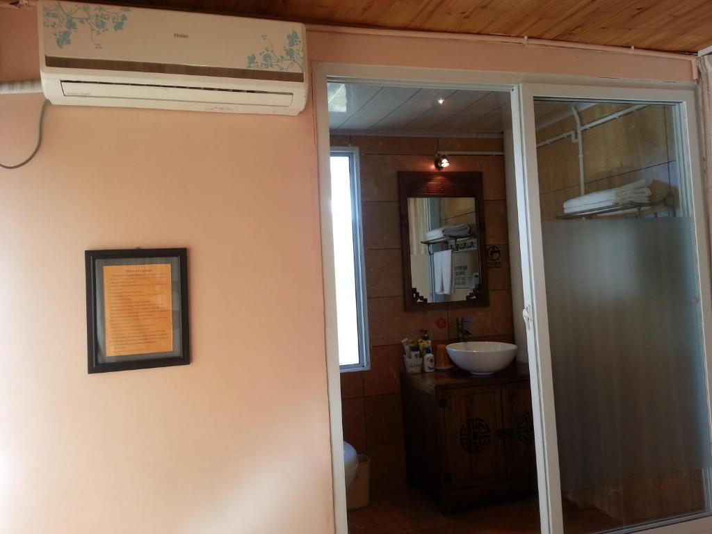 Двухместный (Двухместный номер с 1 кроватью, вид на сад), Kevin's Trekker Inn