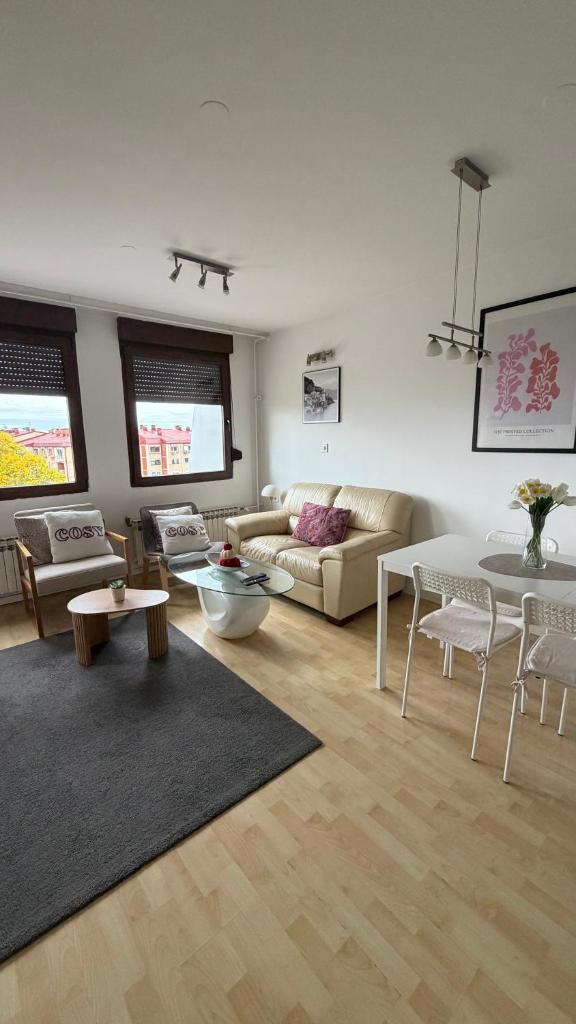 Rocco Apartment-FREE PARKING&WIFI Room Type - Two-Bedroom Apartment