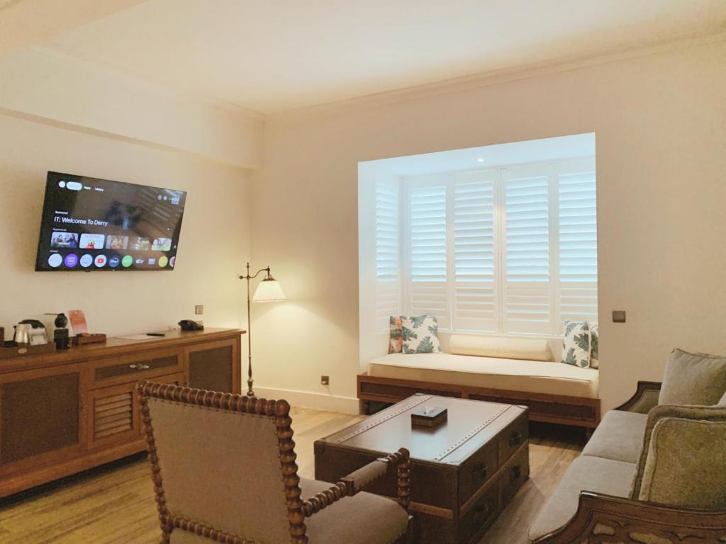 Feliz Hotel Boracay Managed by Enderun Hotels Room Type - Suite