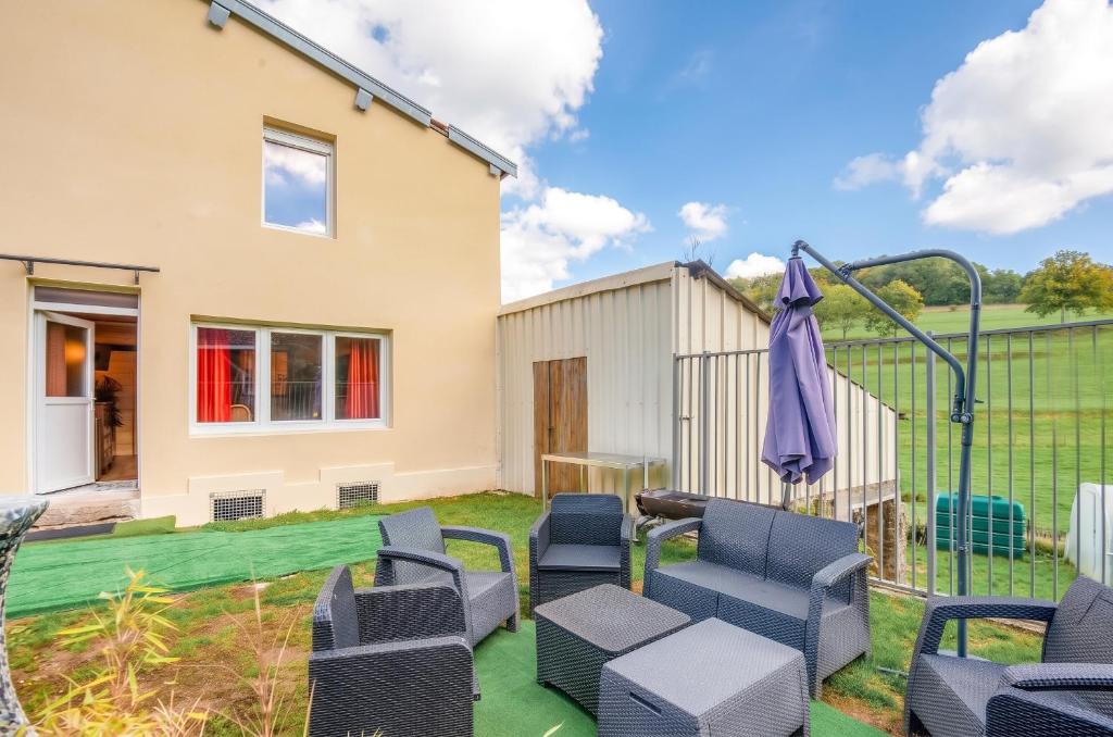 Photos of Villa spacieuse a Sapogne-et-Feucheres avec piscine privee, 150 m2