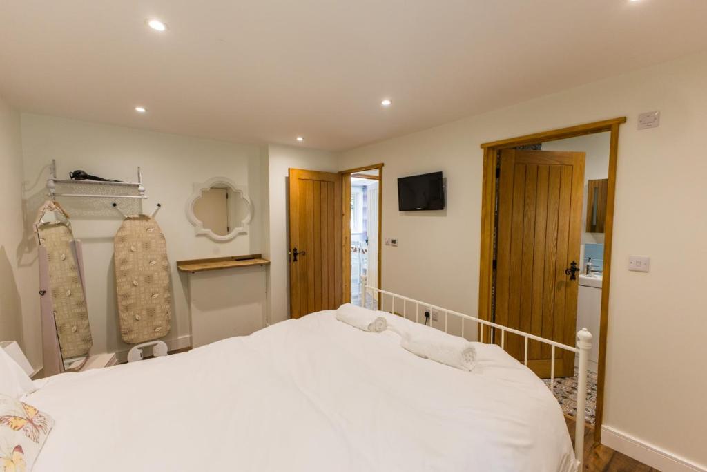 Breckland Cottage - Secluded Country Getaway