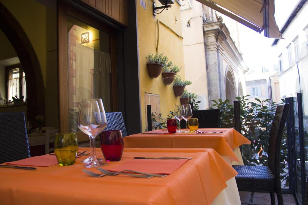 IL Borgo Ristorante Pizzeria Camere photo 1