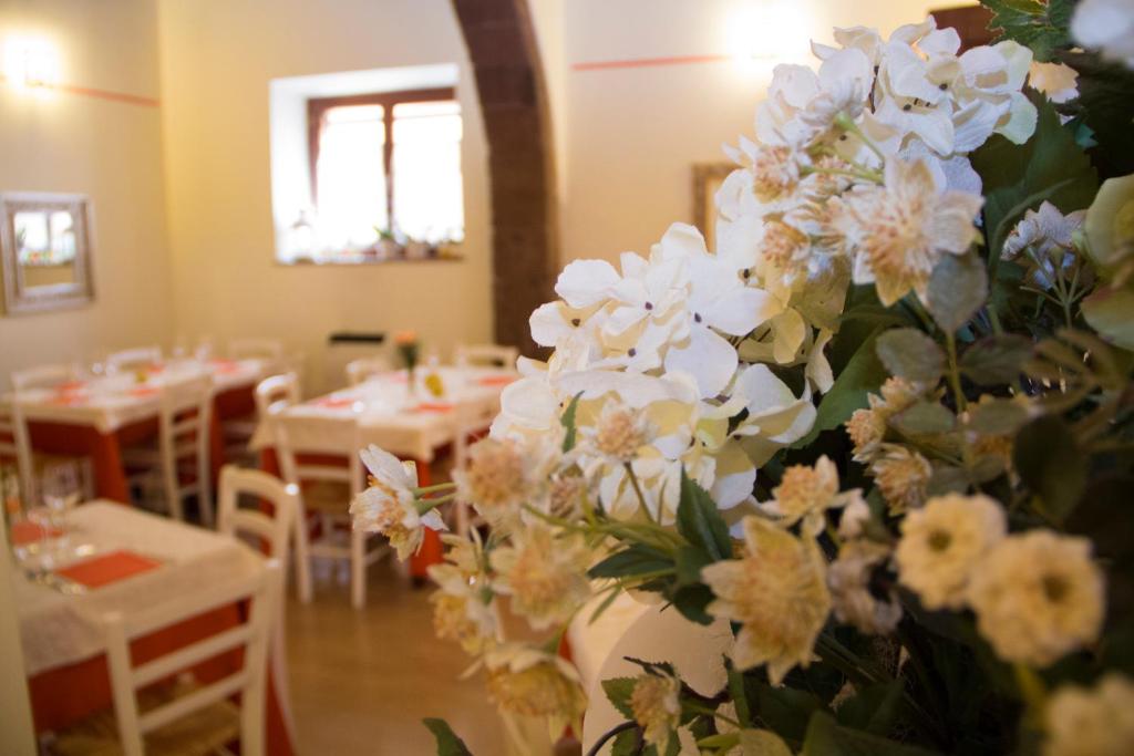 IL Borgo Ristorante Pizzeria Camere photo 2