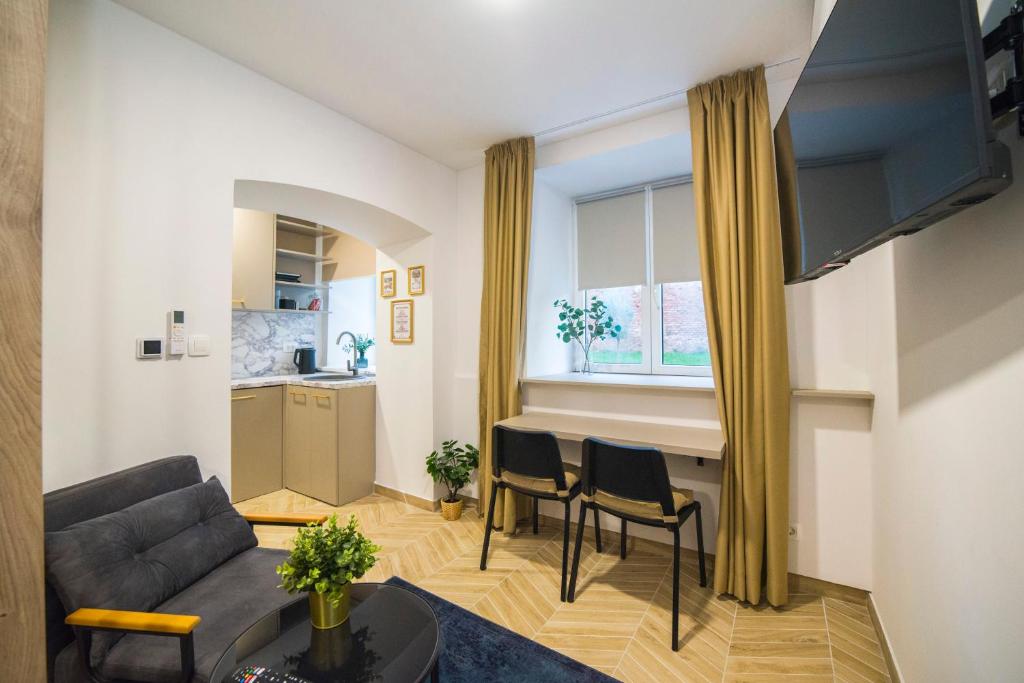 Bella Mia Urban Escape Studios - Easy Access to Zagreb Center - Tap to explore photos