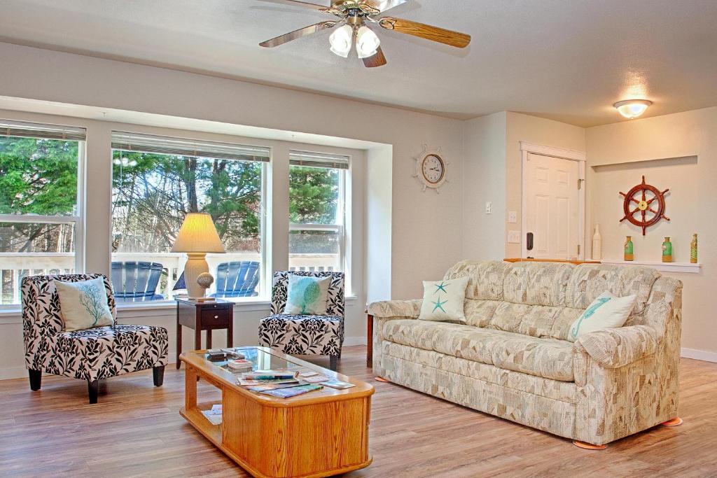Allee Beach House photo 1