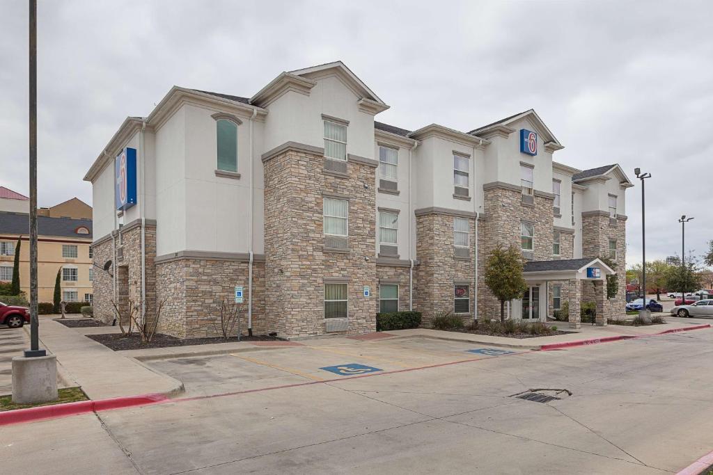 Motel 6-Fort Worth, TX photo 2