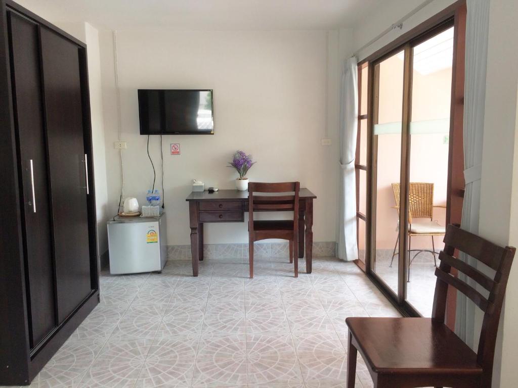 Двухместный (Двухместный номер Делюкс с 1 кроватью и балконом), Hua Hin Star Hotel