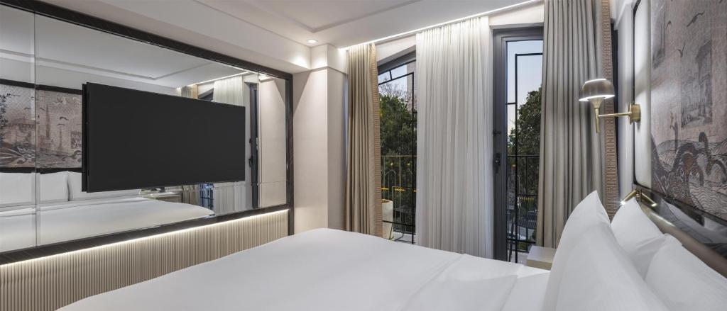 The Ritus Hotel Istanbul Sultanahmet, Tapestry Collection by Hilton Room Type - Deluxe King Room with Balcony