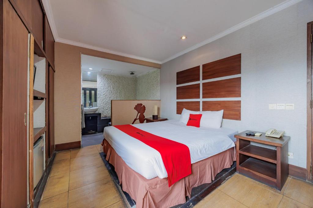 RedDoorz near Waterboom Lippo Cikarang