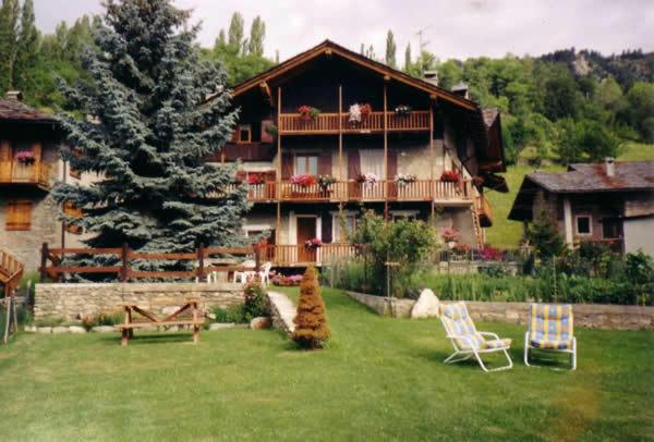 Le Vieux Noyer - Appartamenti al Verde villaggio di Rumiod photo 2