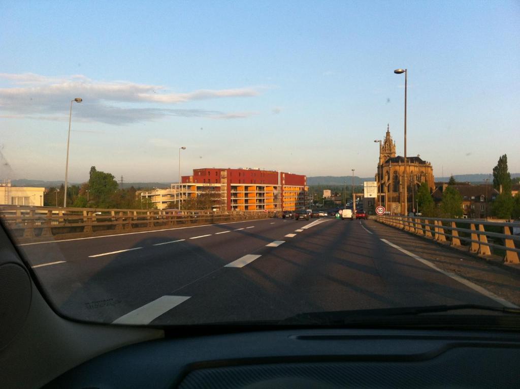 스탠다드 스튜디오 - 게스트 룸