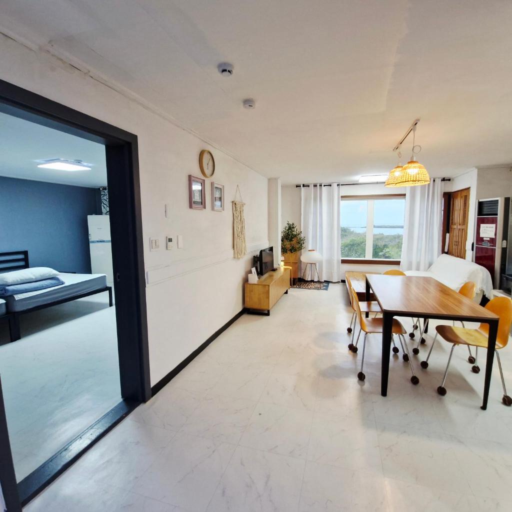 Morning Beach Pension Room Type - One-Bedroom House