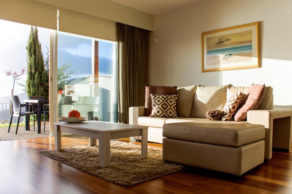 Hill Houses - Savoy Signature photo 1