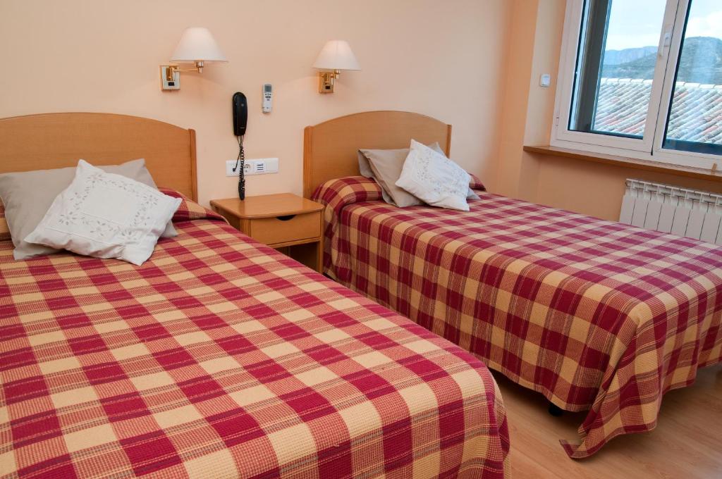 Hotel Villa de Ayerbe photo 2