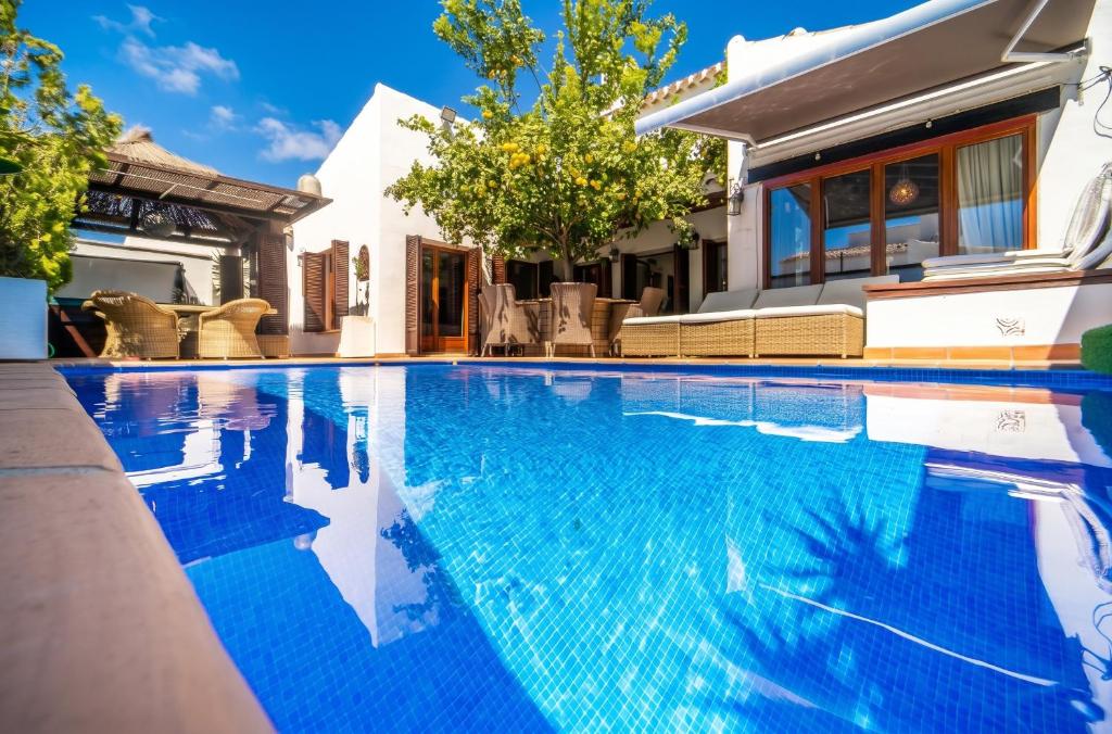 Luxury Villa on El Valle Golf Resort, Sauna, Hot Tub, Heated Pool., Murcia