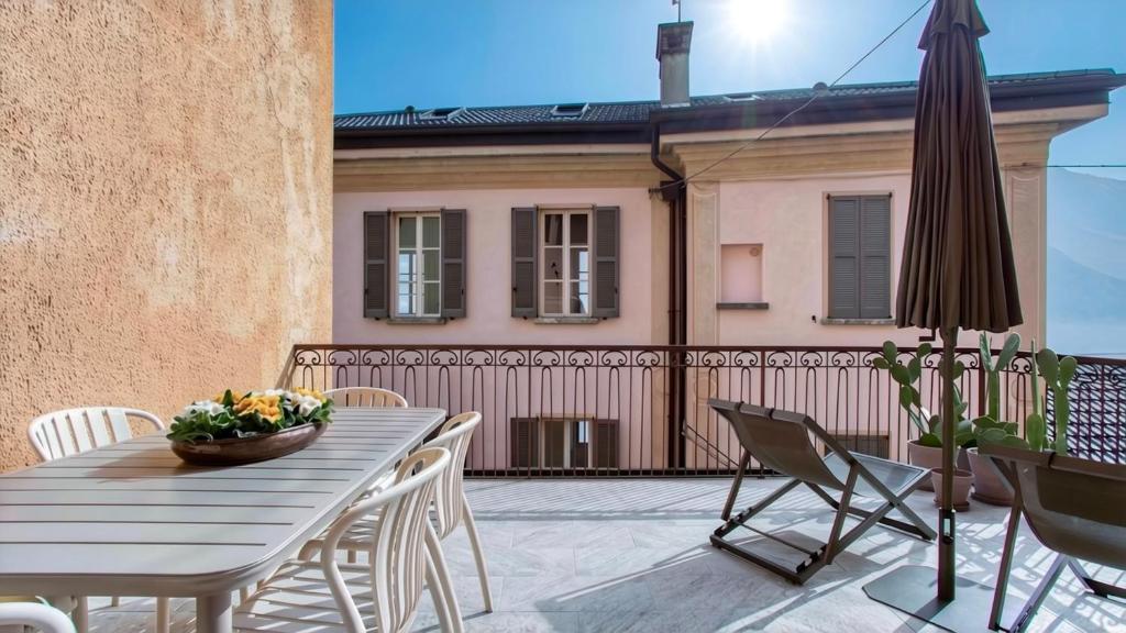LG LAKE - Boutique apartments and rooms -