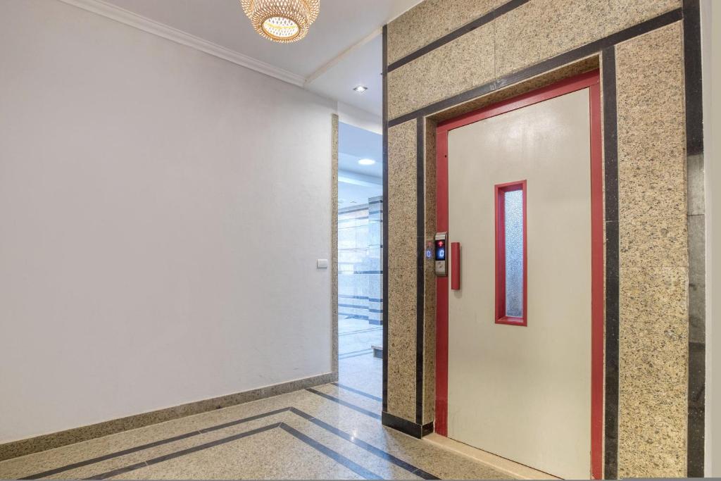 Travelholic AUC Residence