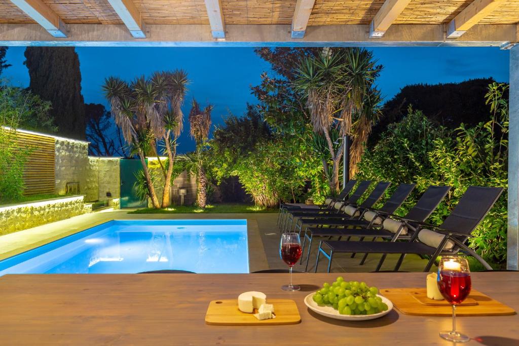 Hedera Estate, Villa Hedera II - Tap to explore photos