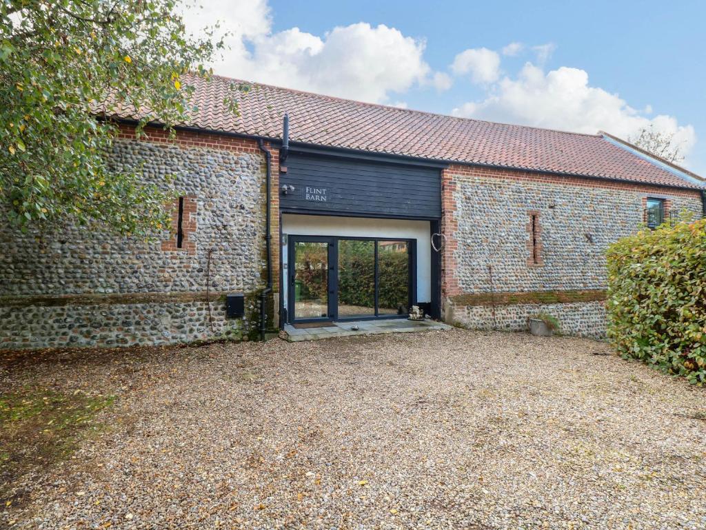 Flint Barn