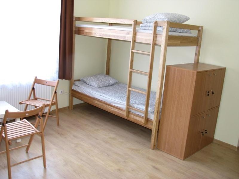Номер (Односпальная кровать в общем номере с 10 кроватями), Hostel4u