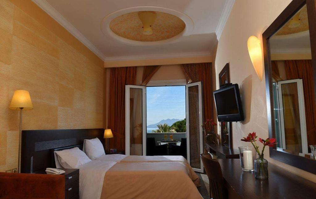 Aktis Hotel photo 3
