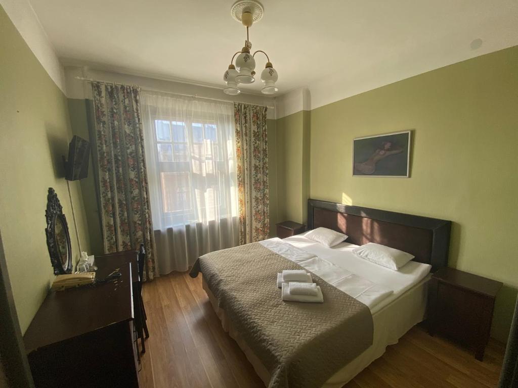 Hotel and Hostel Viktorija Room Type - Double Room with Private Bathroom