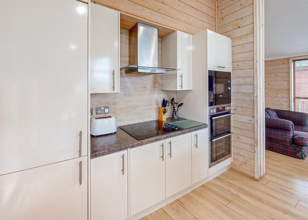 Kings Lynn Holiday Park - Tap to explore photos