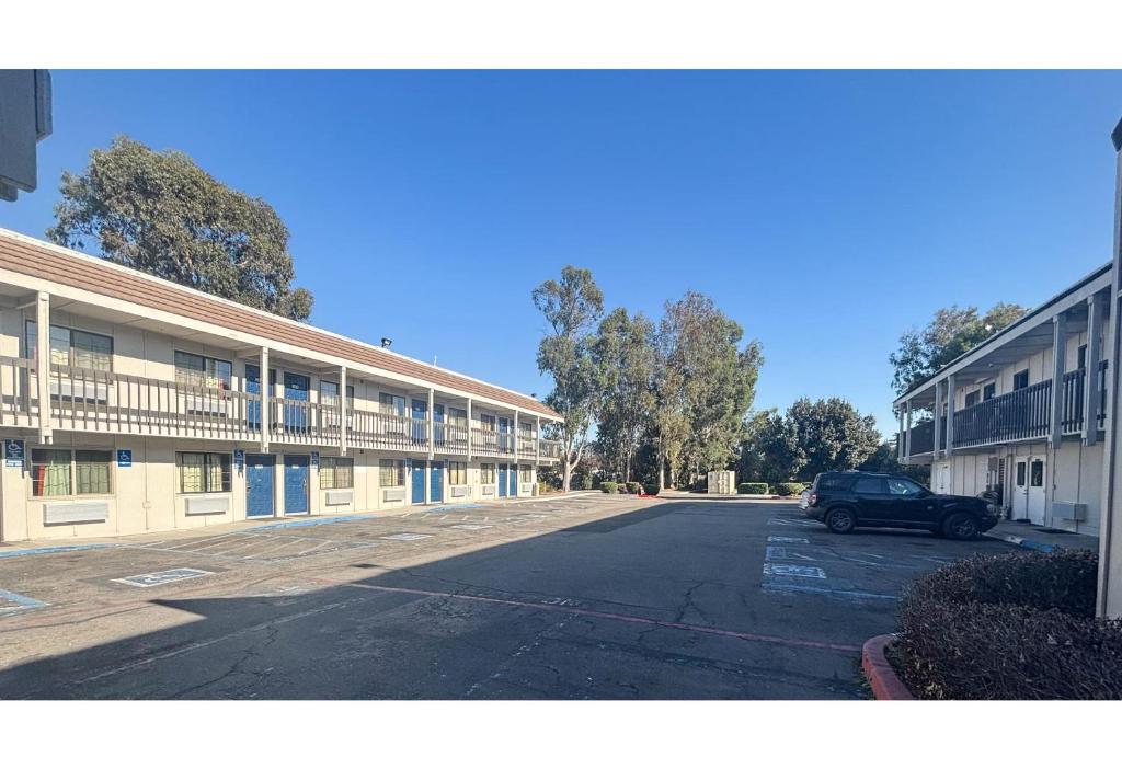 Motel 6 Livermore, CA