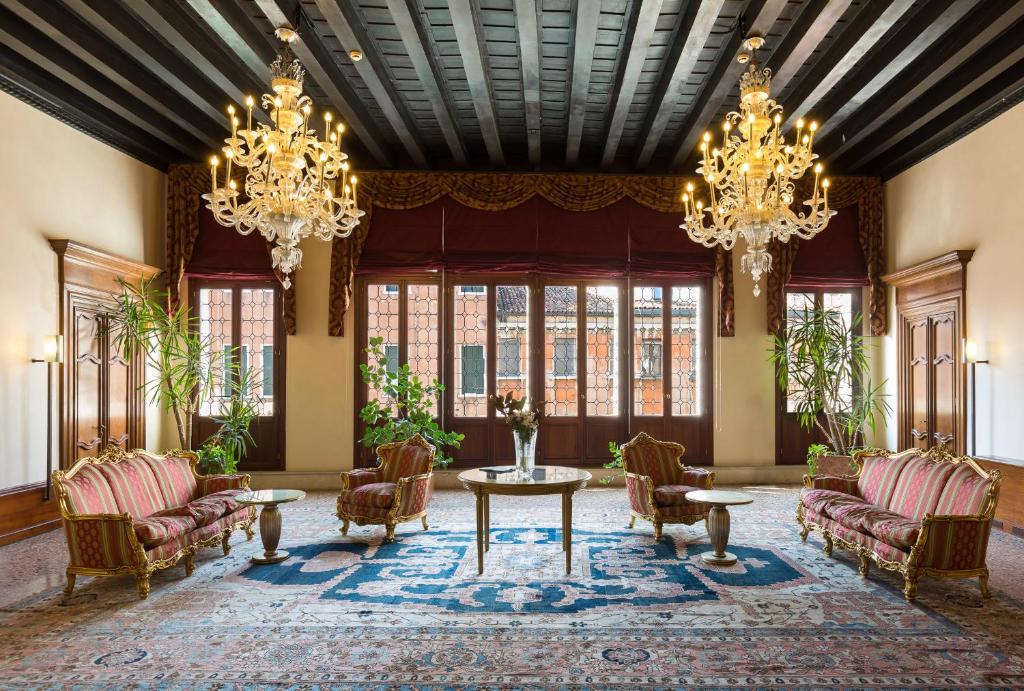 Hotel Liassidi Palace photo 1