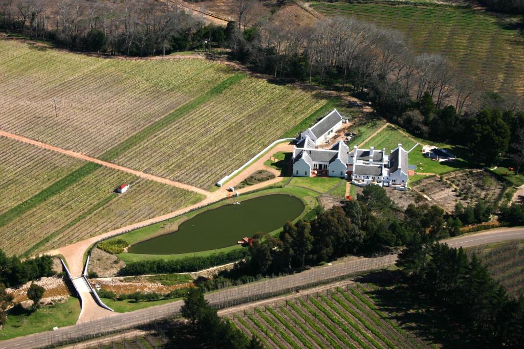 Holden Manz Country House photo 1