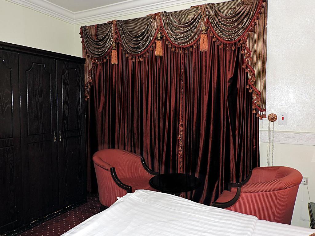 Latheqiya Palace Hotel Suites photo 3