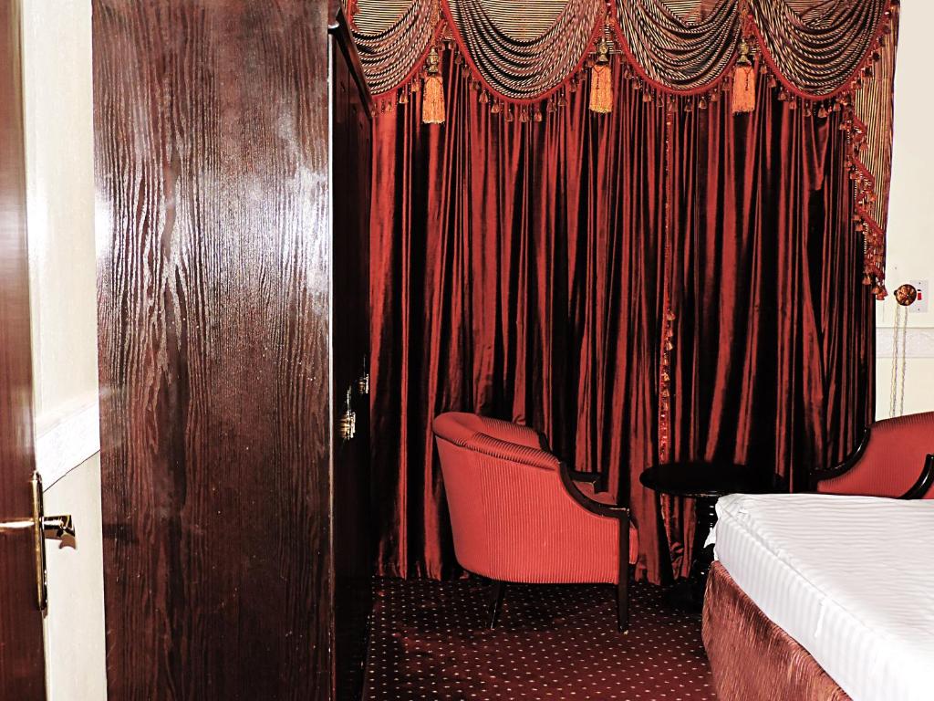 Latheqiya Palace Hotel Suites photo 1