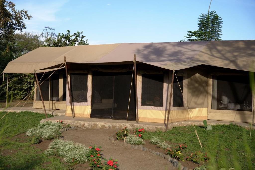 Dolly Farm & River Camp, Luxury Tents Room Type - Tent