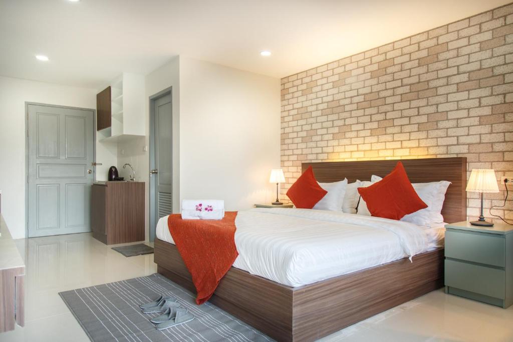 Двухместный (Двухместный номер Делюкс с 1 кроватью и балконом), Q Space Residence