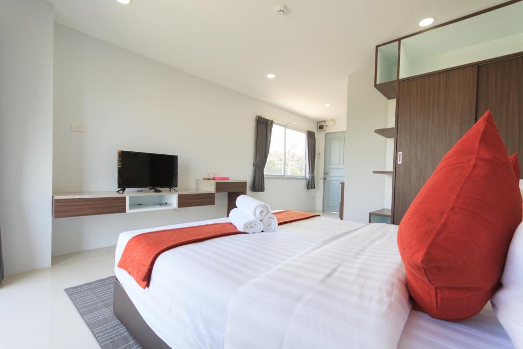 Двухместный (Угловой номер Делюкс с балконом), Q Space Residence