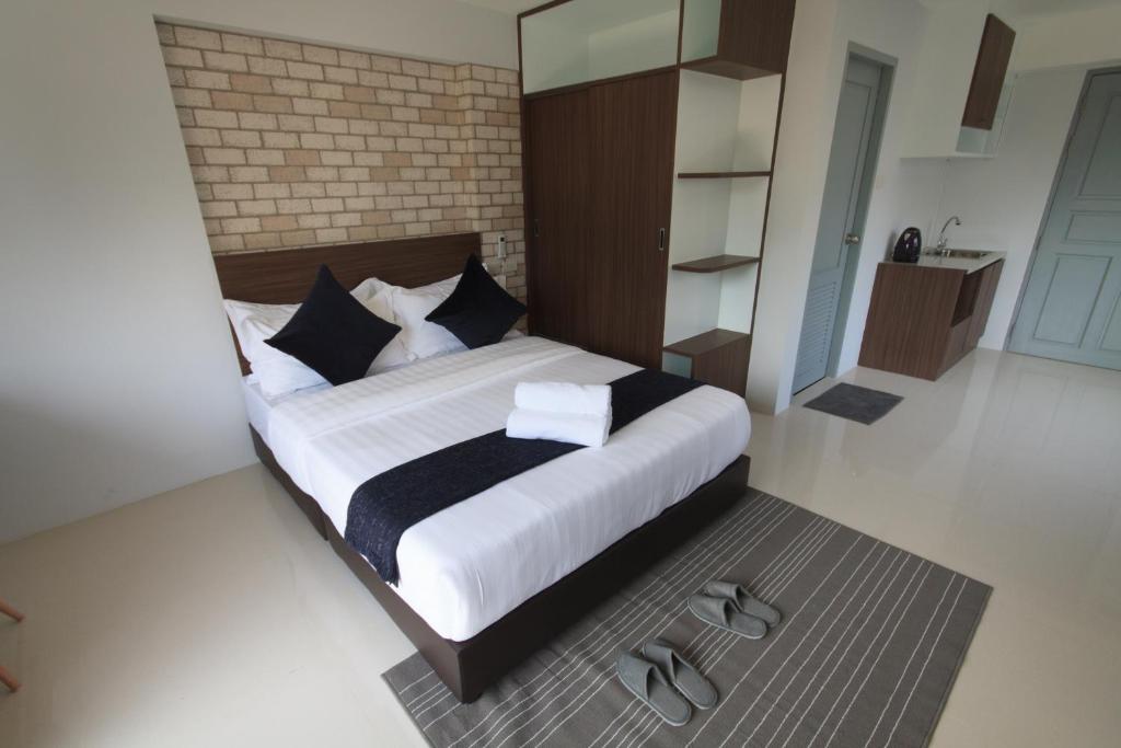 Двухместный (Угловой номер Делюкс с балконом), Q Space Residence