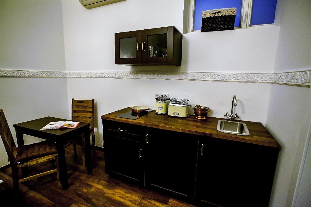 Студио (Улучшенный номер-студио), Bed&Breakfast Regal Residence
