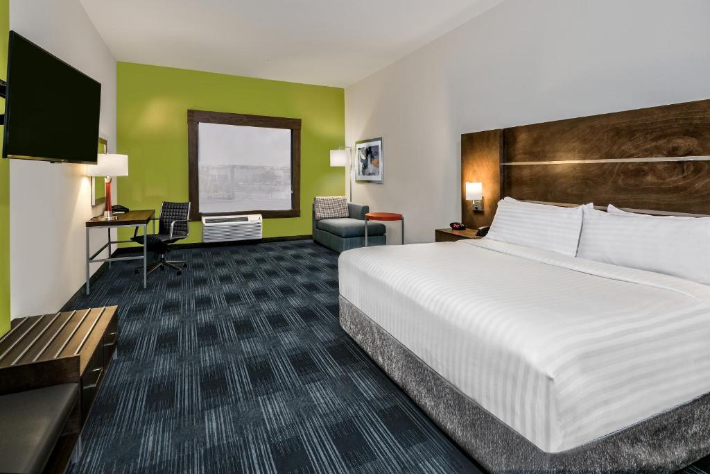 Holiday Inn Express & Suites Round Rock Austin North, an IHG Hotel photo 3
