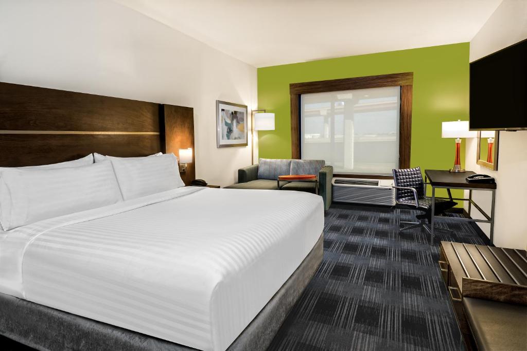 Holiday Inn Express & Suites Round Rock Austin North, an IHG Hotel photo 4