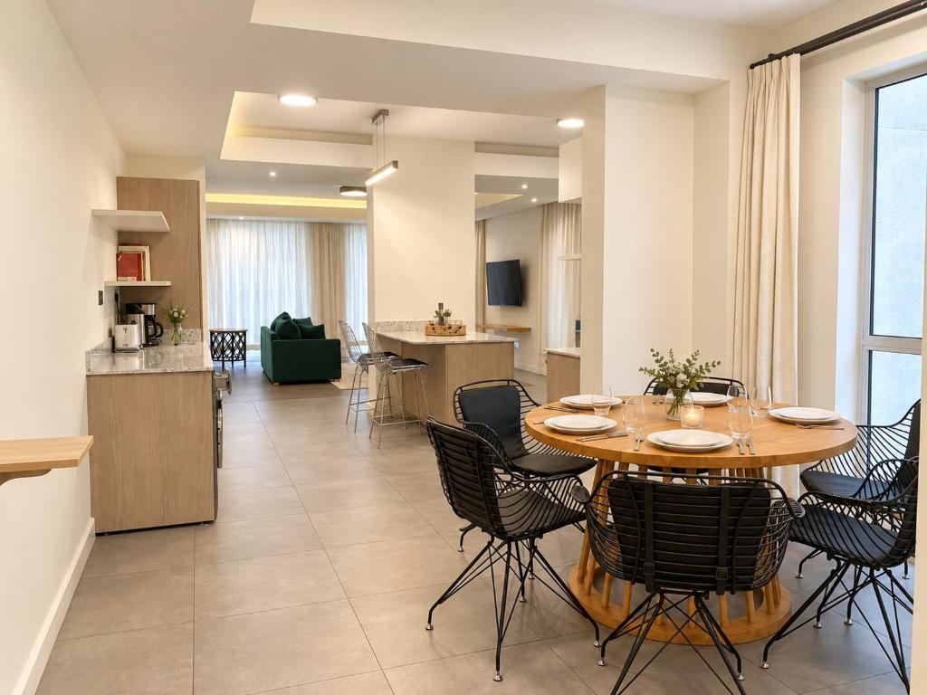 Capital M Emerald 1-bed and 2-bed by YourHost Room Type - Two-Bedroom Apartment