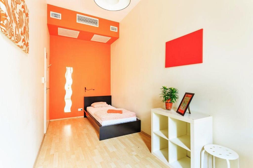 Одноместный (Одноместный номер с диваном-кроватью), Grampa's Hostel
