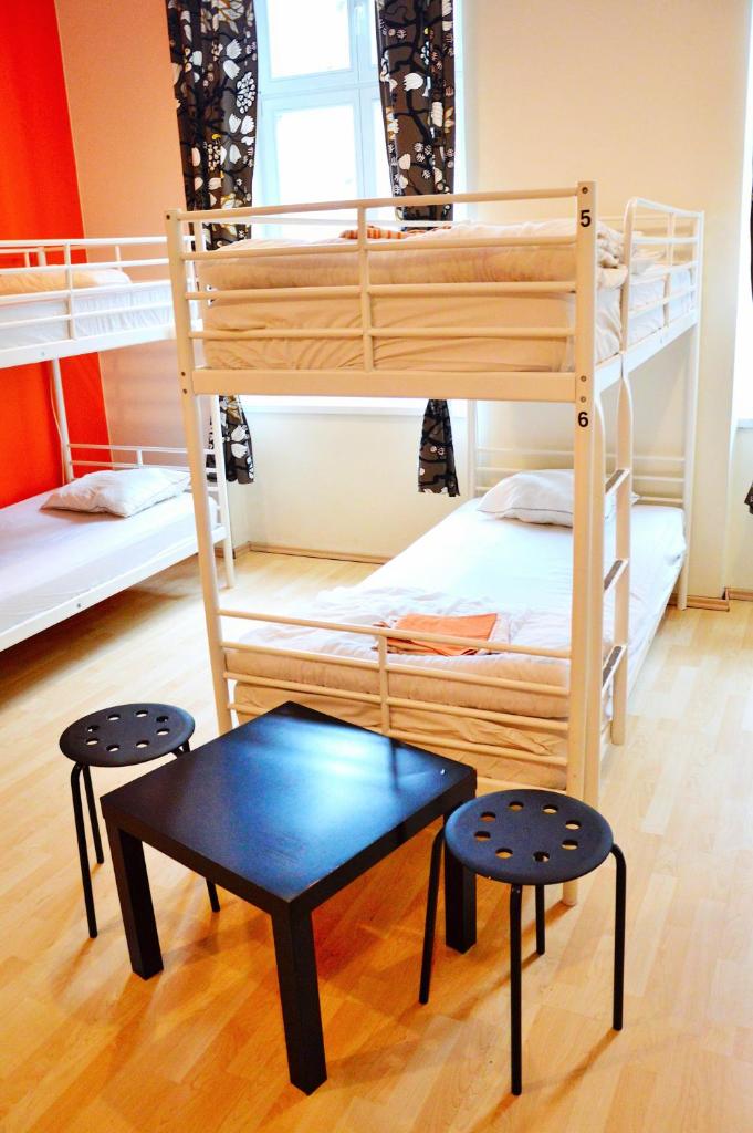Номер (Кровать в общем номере для мужчин и женщин с 10 кроватями), Grampa's Hostel