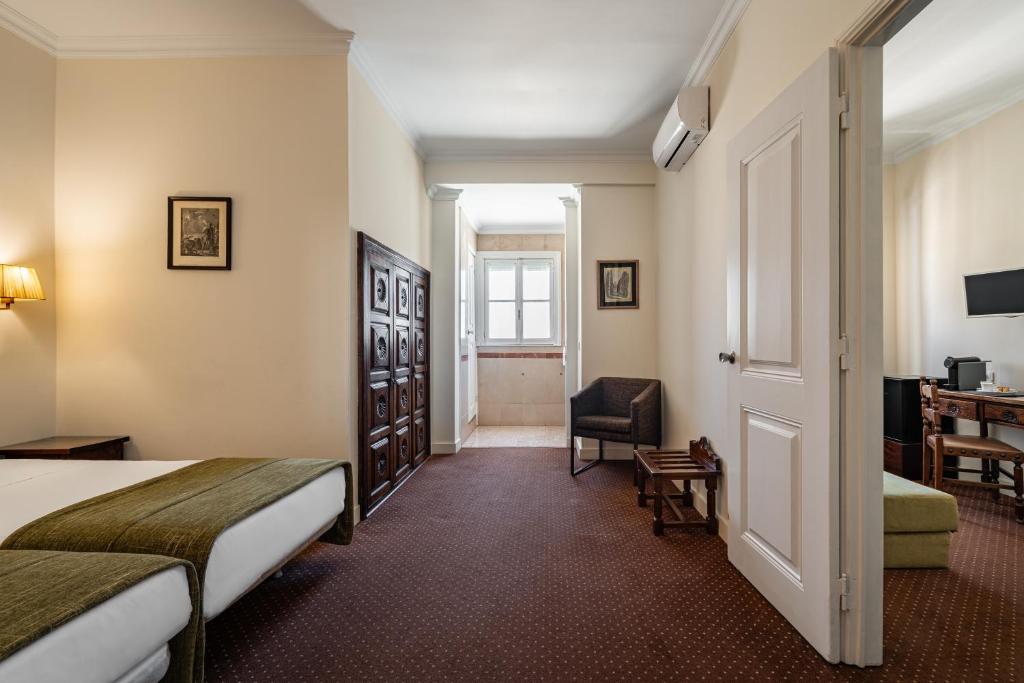 Hotel Dom Sancho I Room Type - Family Suite