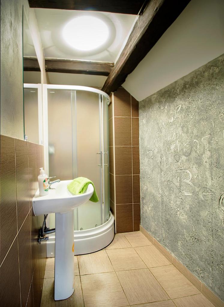 Одноместный (Одноместный номер с общей ванной комнатой), Hostel Centar