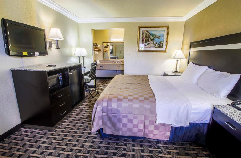 Inn of America - Palm Beach Gardens image